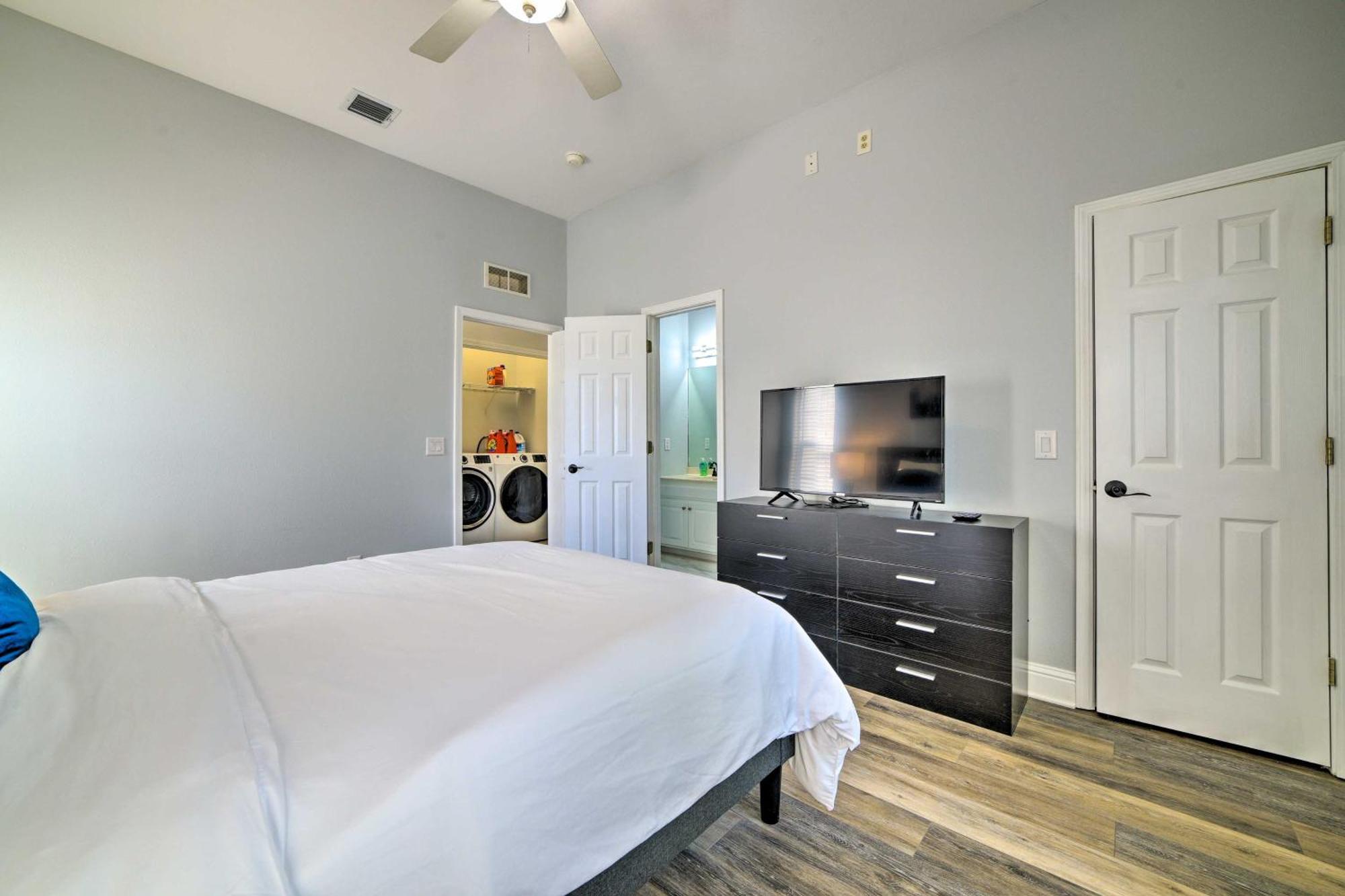 Sunny Pcb Home With Balcony Steps To The Beach! パナマシティービーチ エクステリア 写真