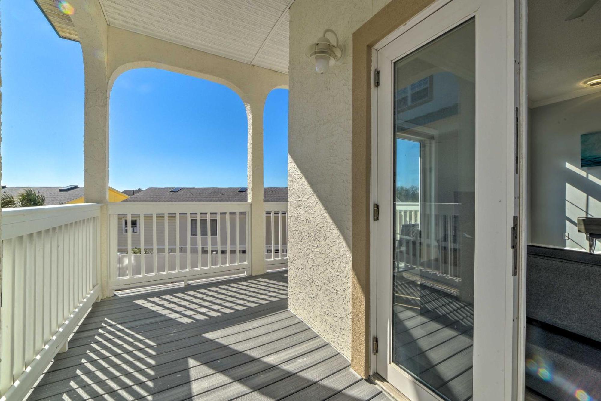 Sunny Pcb Home With Balcony Steps To The Beach! パナマシティービーチ エクステリア 写真
