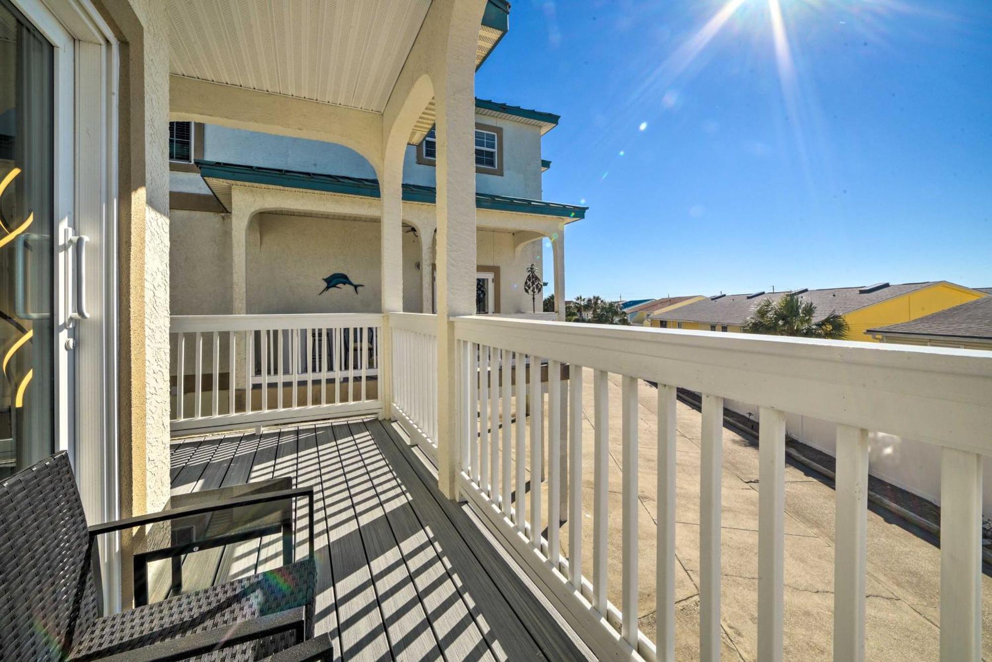 Sunny Pcb Home With Balcony Steps To The Beach! パナマシティービーチ エクステリア 写真